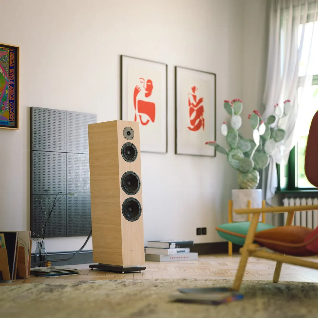 Pylon Diamond floorstanding loudspeaker in oak, in a refined living room